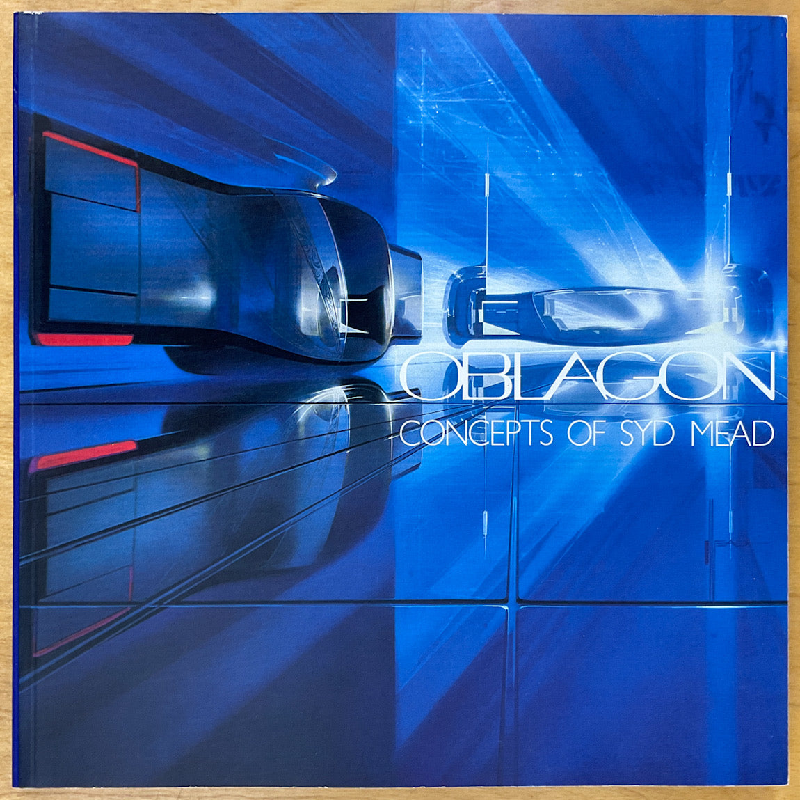 Oblagon: Concepts of Syd Mead (1997) Signed by the artist – Stuart