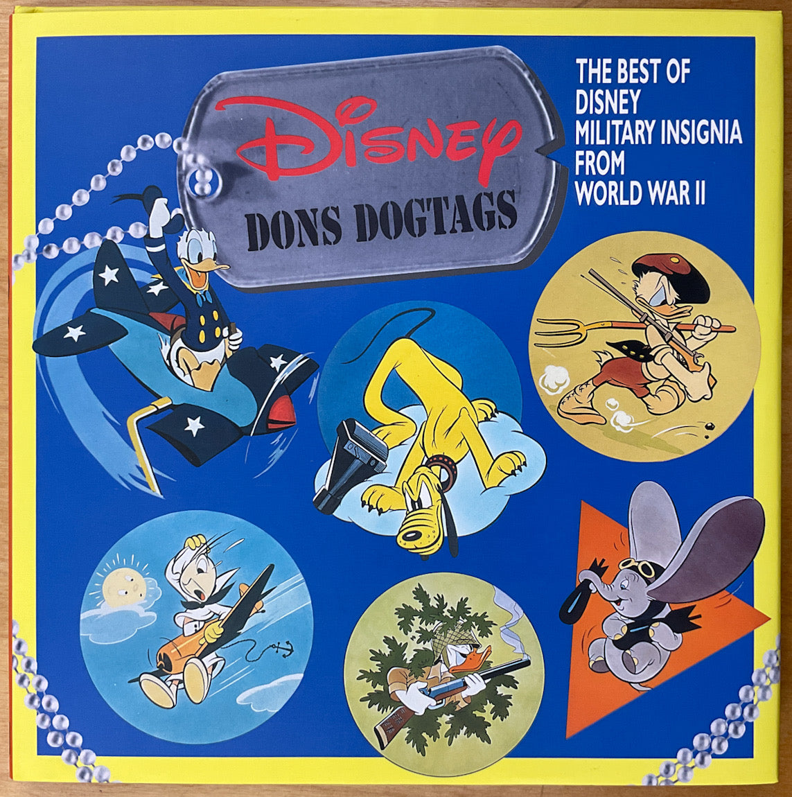 希少　Disney DONS DOGTAGS 第二次世界大戦 ミリタリー Disney Dons Dogtags: The Best of Disney Military Insignia From
