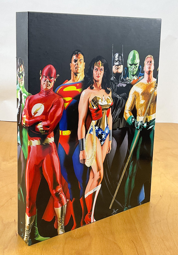 The World's Greatest Super-Heroes - Absolute Edition