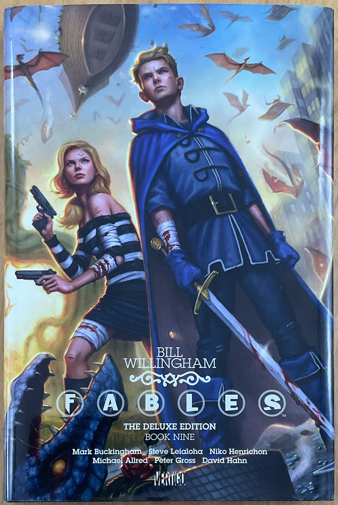 Fables The Deluxe Edition, Book 9