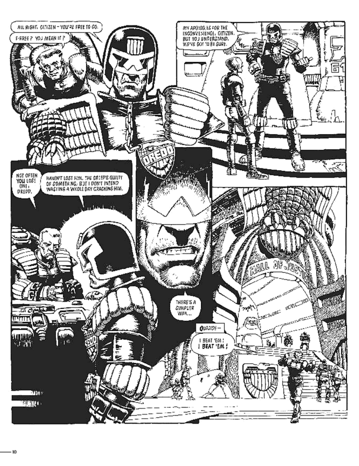 Judge Dredd: The Complete Cam Kennedy Vol. 1