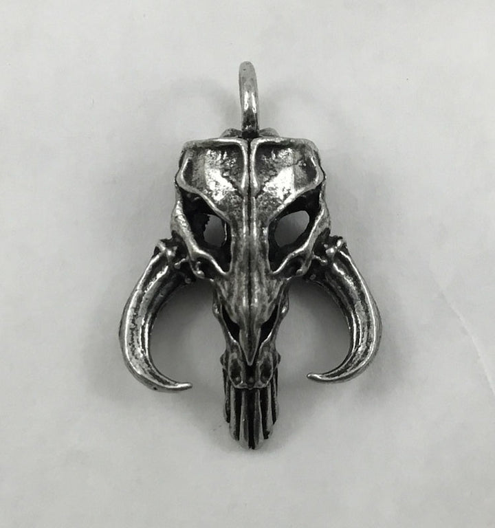 Mandalorian Mythosaur Skull Pendant - Original Pewter